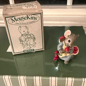 MouseKins Florence Burroughs Stringing Garland Figurine with box- vintage
